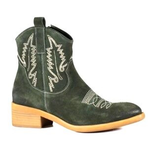 NWB Diba True Ankle Booties